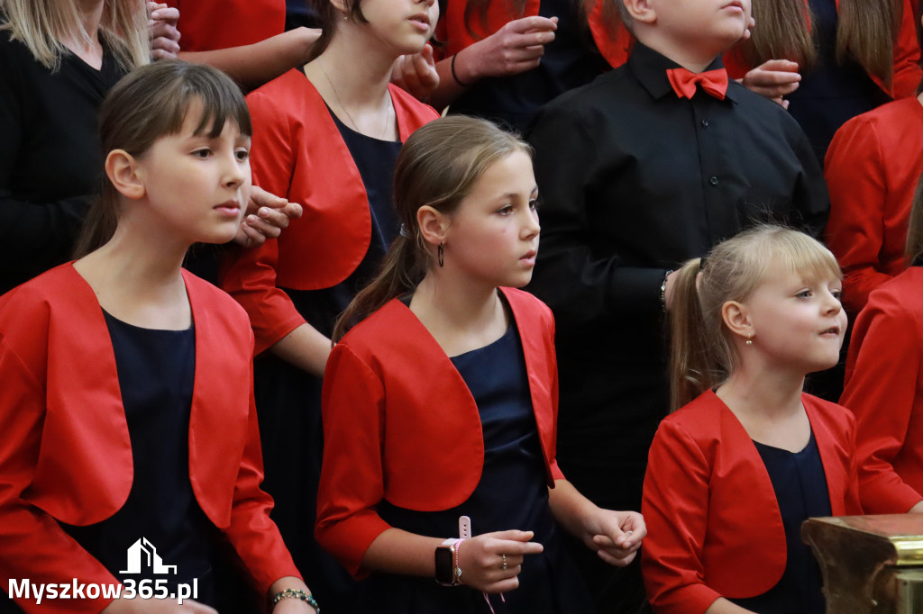 Fotorelacja z Jasnej Góry I: Festiwal Pieśni Maryjnej Częstochowa - Koziegłowy