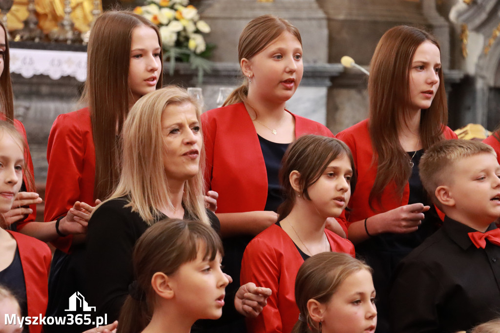 Fotorelacja z Jasnej Góry I: Festiwal Pieśni Maryjnej Częstochowa - Koziegłowy