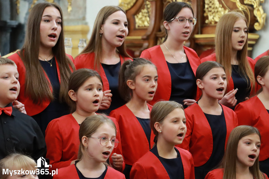 Fotorelacja z Jasnej Góry I: Festiwal Pieśni Maryjnej Częstochowa - Koziegłowy