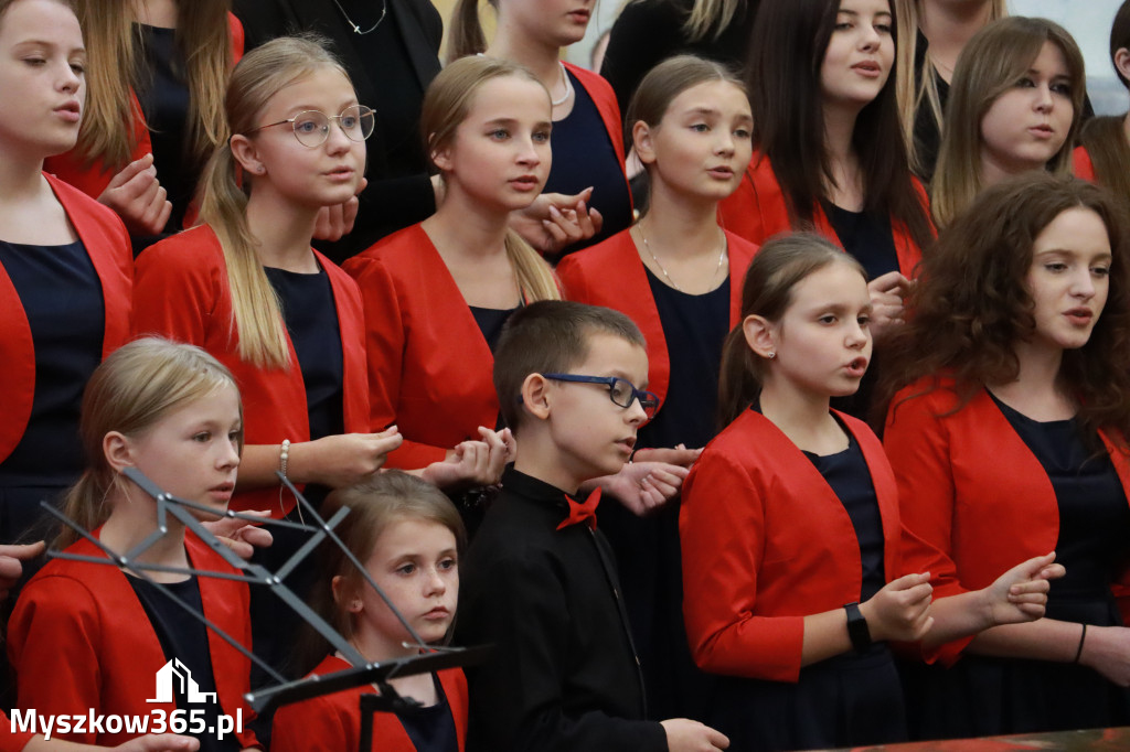 Fotorelacja z Jasnej Góry I: Festiwal Pieśni Maryjnej Częstochowa - Koziegłowy