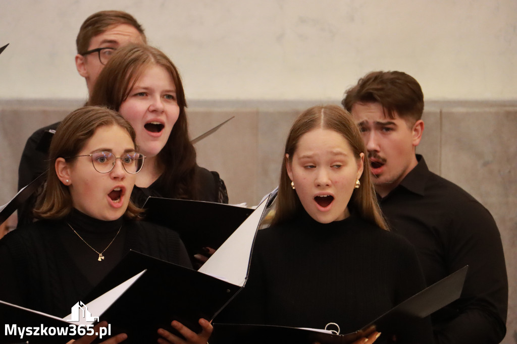 Fotorelacja z Jasnej Góry II: Festiwal Pieśni Maryjnej Częstochowa - Koziegłowy