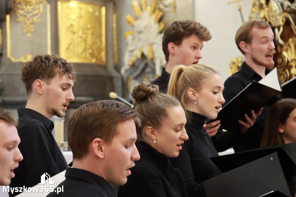 Fotorelacja z Jasnej Góry II: Festiwal Pieśni Maryjnej Częstochowa - Koziegłowy