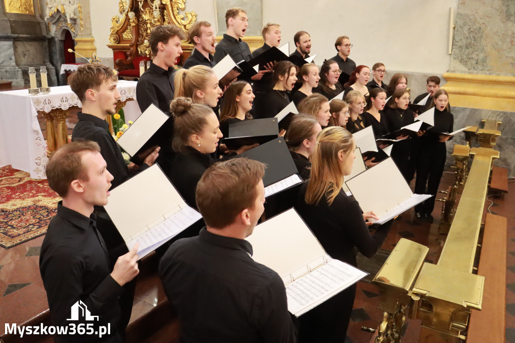 Fotorelacja z Jasnej Góry II: Festiwal Pieśni Maryjnej Częstochowa - Koziegłowy