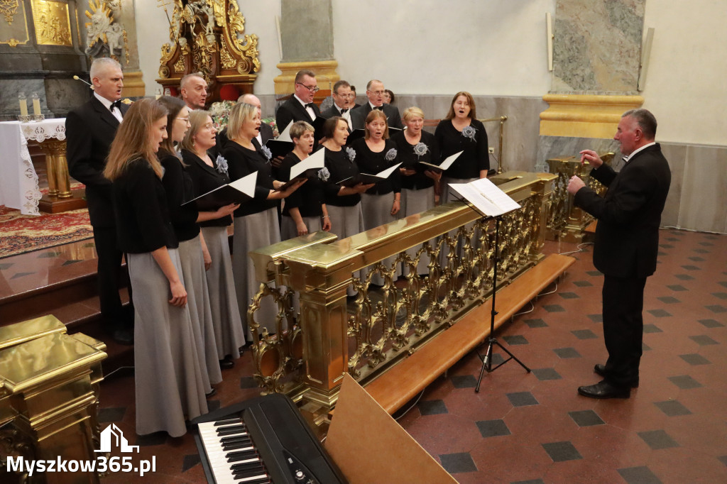 Fotorelacja z Jasnej Góry II: Festiwal Pieśni Maryjnej Częstochowa - Koziegłowy