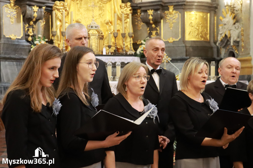 Fotorelacja z Jasnej Góry II: Festiwal Pieśni Maryjnej Częstochowa - Koziegłowy