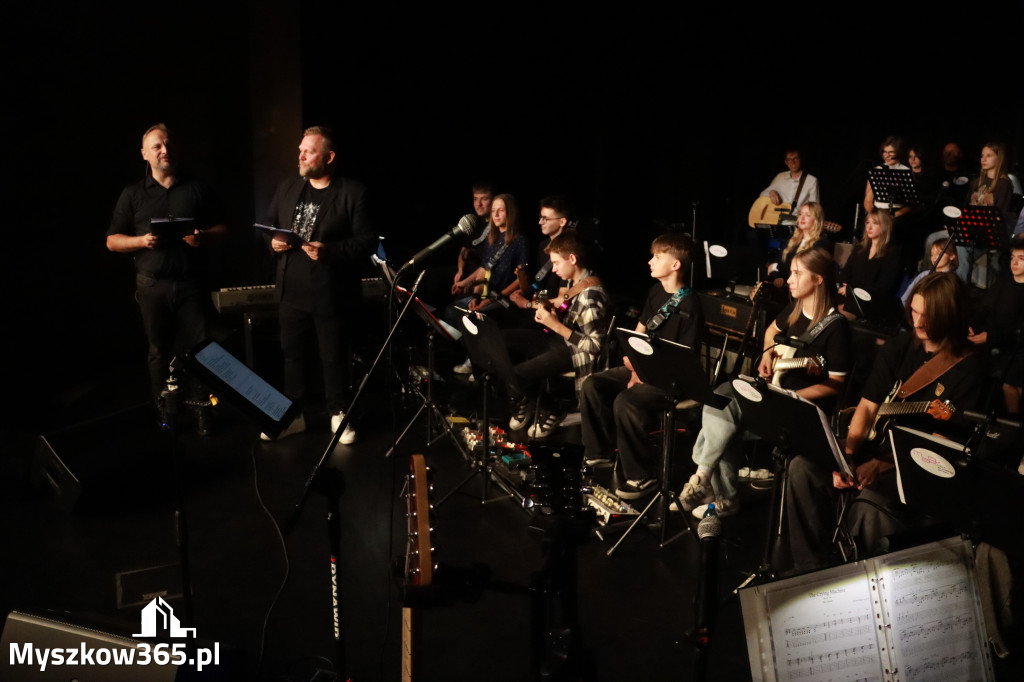 Fotorelacja I: Jubileusz 15-lecia: Mała Akademia Gitary w Myszkowie.