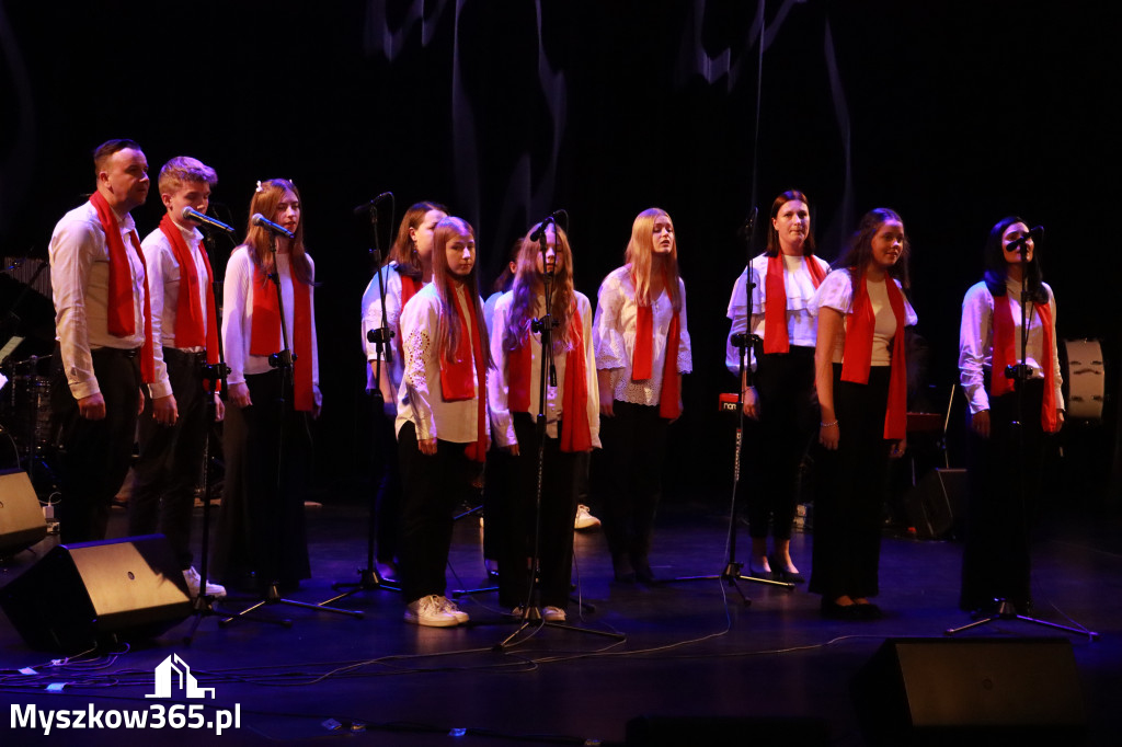 Fotorelacja: Koncert Galowy Festiwalu Pieśni Patriotycznej w Myszkowie