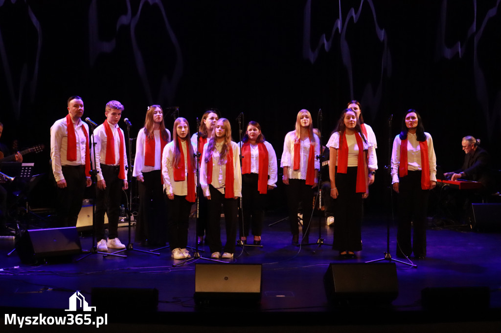 Fotorelacja: Koncert Galowy Festiwalu Pieśni Patriotycznej w Myszkowie