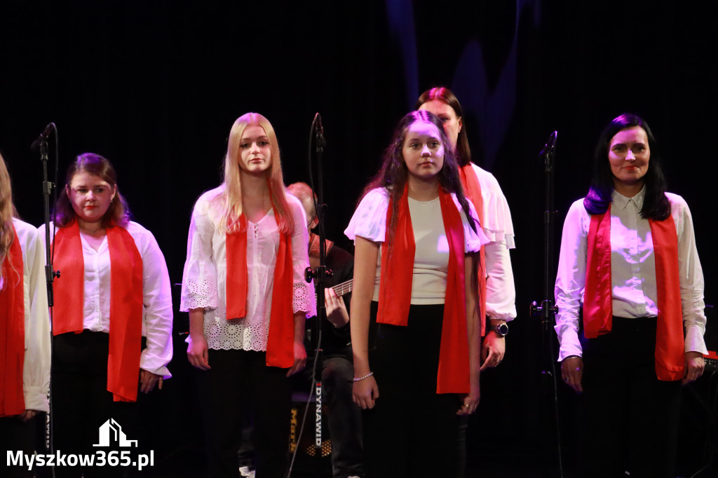 Fotorelacja: Koncert Galowy Festiwalu Pieśni Patriotycznej w Myszkowie