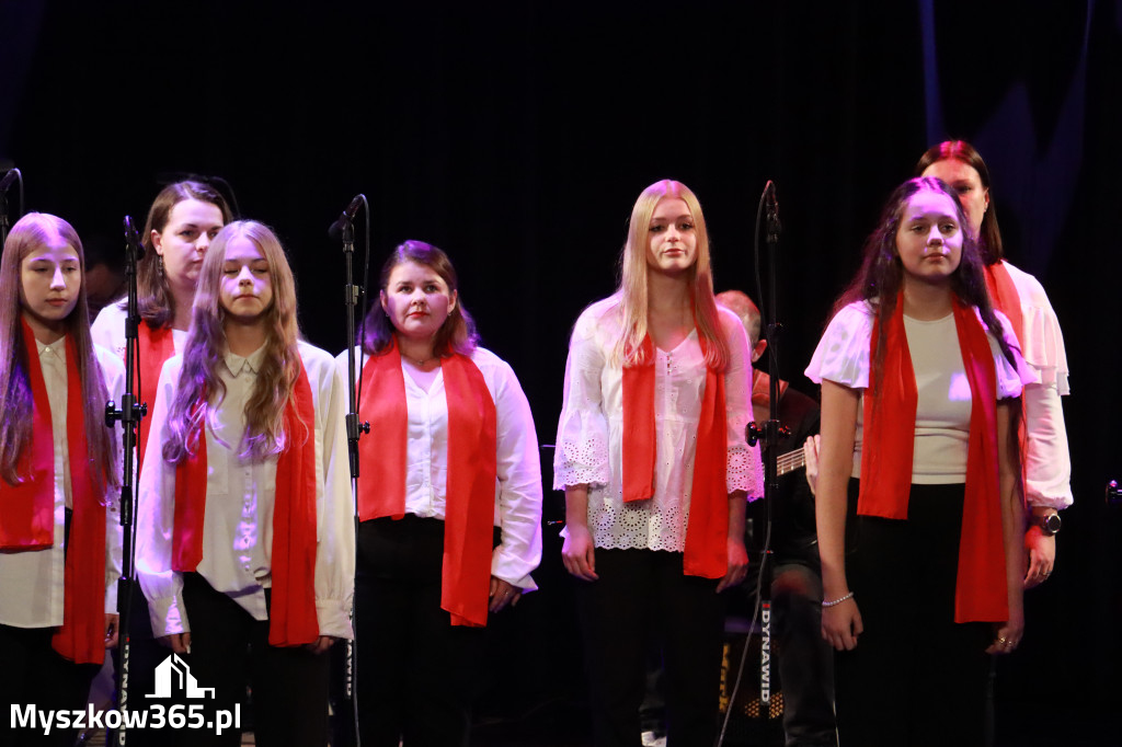 Fotorelacja: Koncert Galowy Festiwalu Pieśni Patriotycznej w Myszkowie