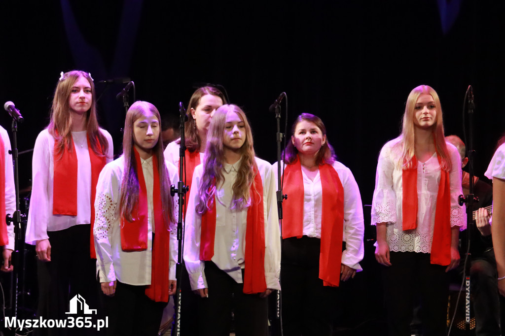 Fotorelacja: Koncert Galowy Festiwalu Pieśni Patriotycznej w Myszkowie