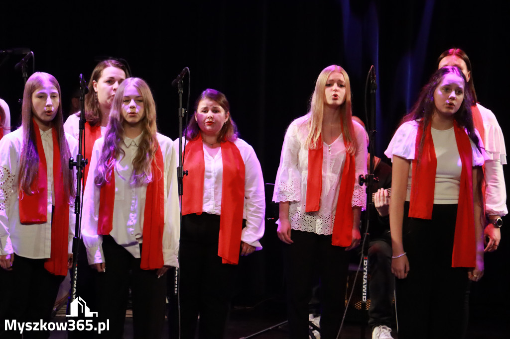 Fotorelacja: Koncert Galowy Festiwalu Pieśni Patriotycznej w Myszkowie