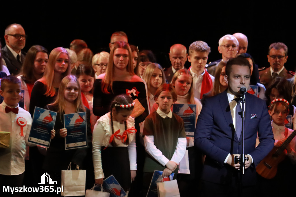 Fotorelacja: Koncert Galowy Festiwalu Pieśni Patriotycznej w Myszkowie