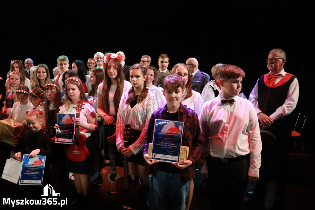 Fotorelacja: Koncert Galowy Festiwalu Pieśni Patriotycznej w Myszkowie