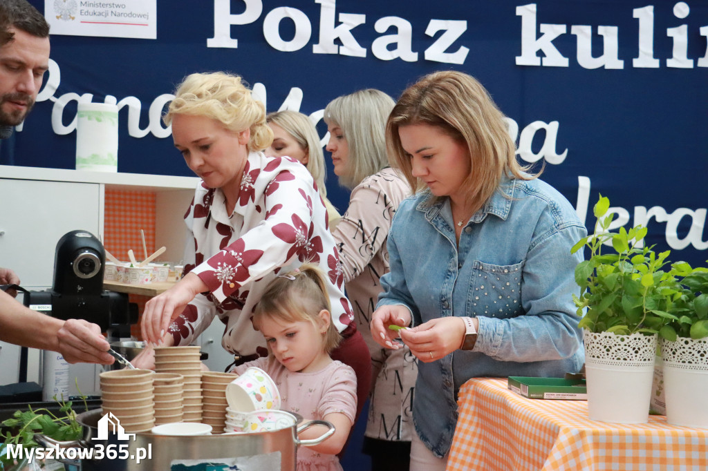 Fotorelacja: Pokaz Kulinarny z Mateuszem Gesslerem w Koziegłowach