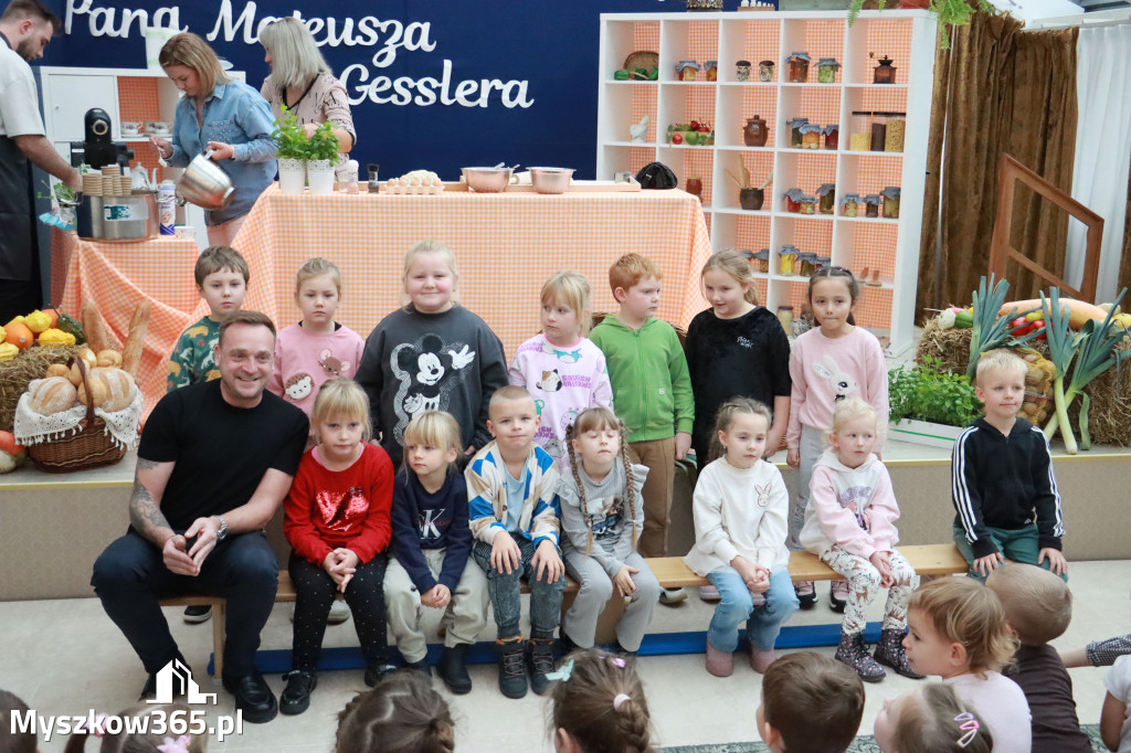 Fotorelacja: Pokaz Kulinarny z Mateuszem Gesslerem w Koziegłowach