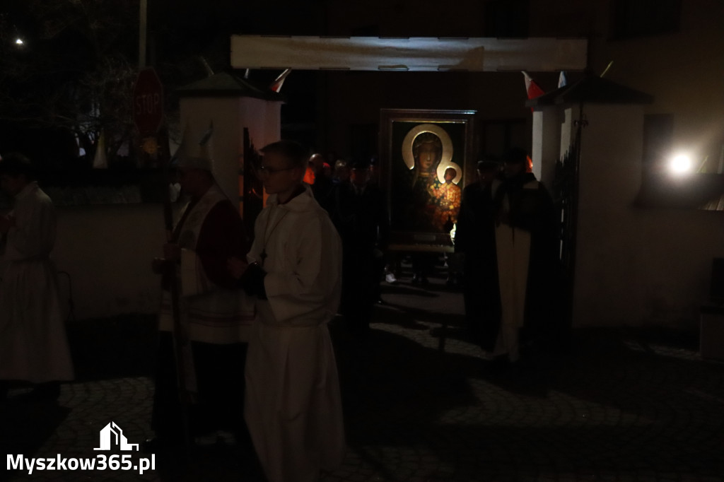 Fotorelacja: Powitanie Obrazu Matki Bożej w Koziegłowach