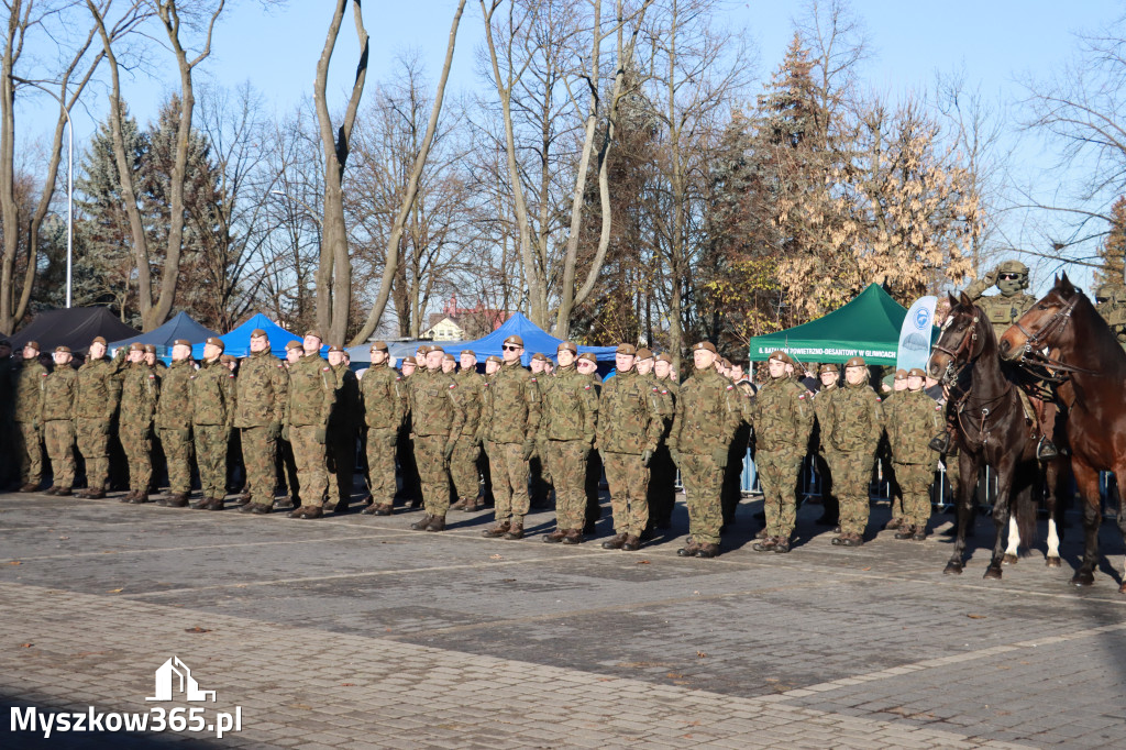 Fotorelacja: Uroczysta Przysięga Wojskowa Żołnierzy 13 Śląskiej Brygady Obrony Terytorialnej