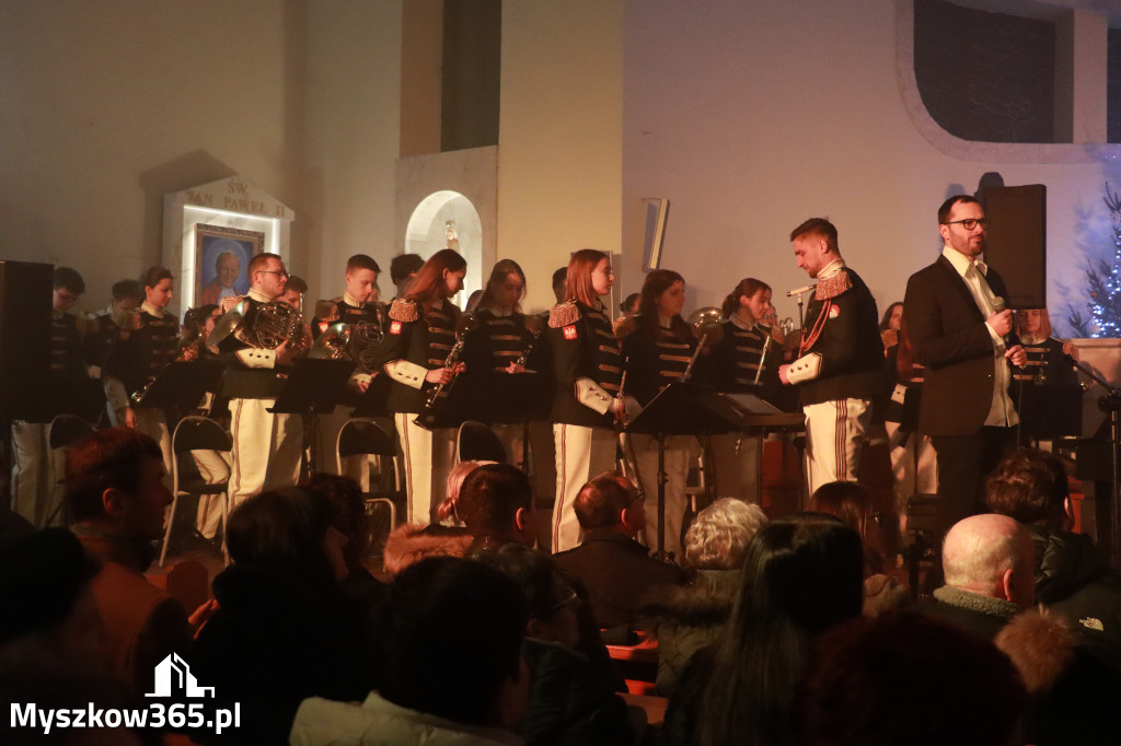 Fotorelacja: Koncert w Pińczycach - Kolędy Pospieszalskich