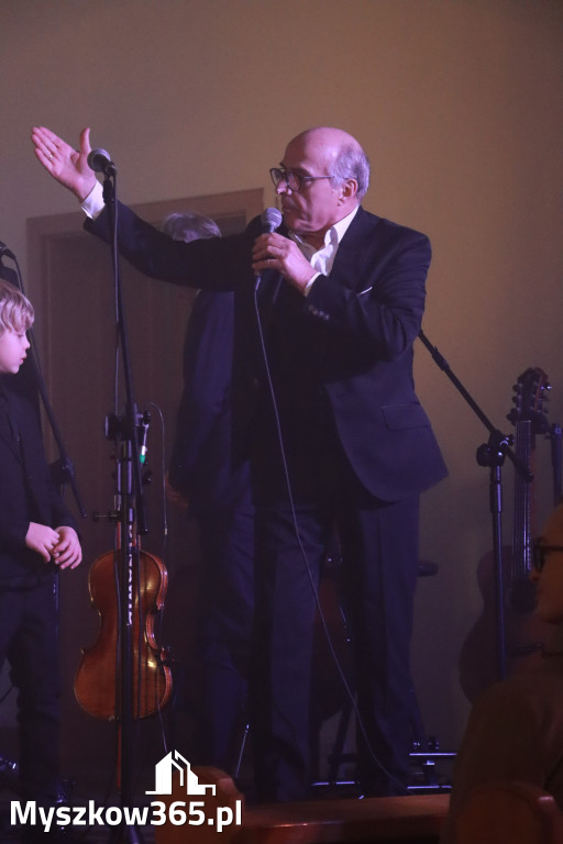 Fotorelacja: Koncert w Pińczycach - Kolędy Pospieszalskich