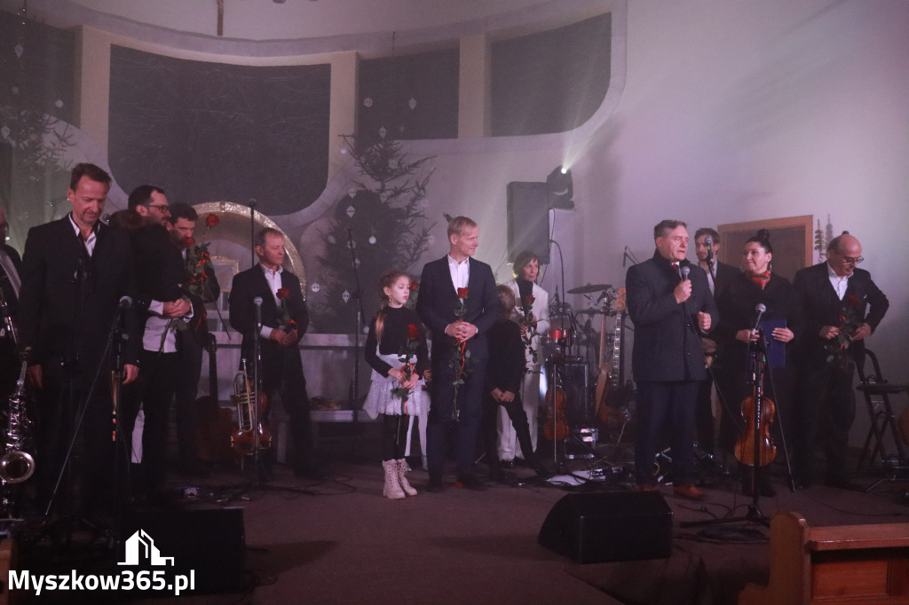 Fotorelacja: Koncert w Pińczycach - Kolędy Pospieszalskich