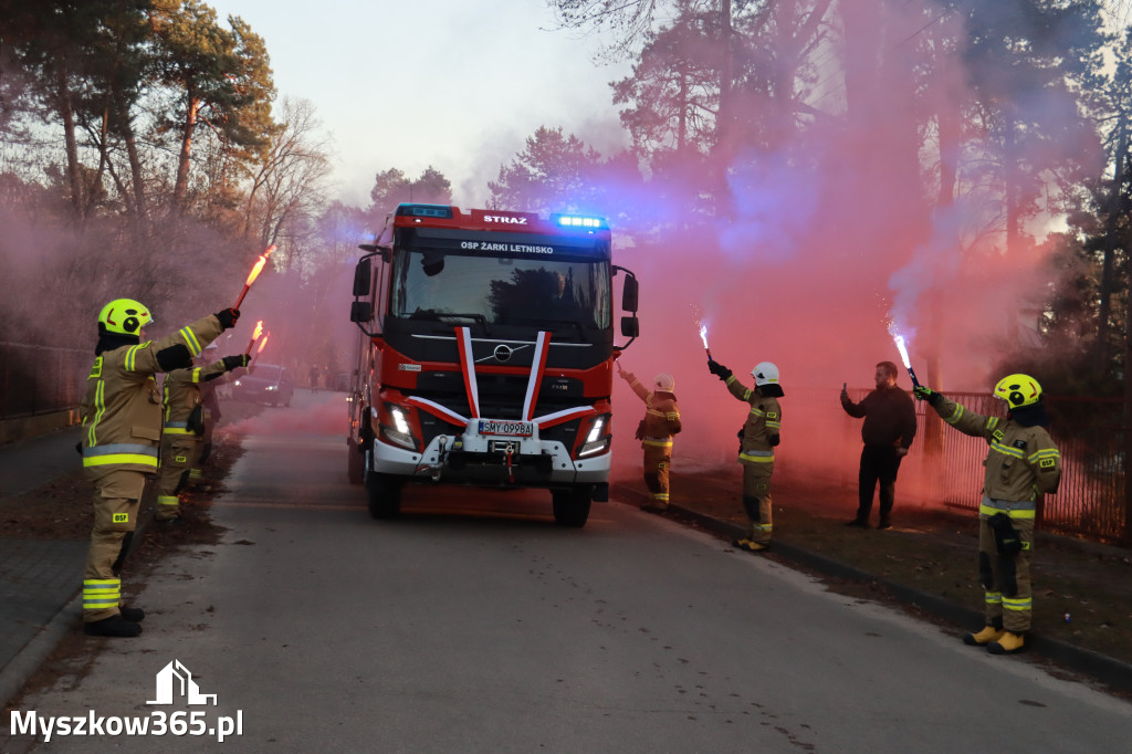 Fotorelacja: Przekazanie wozu strażackiego dla OSP Żarki Letnisko