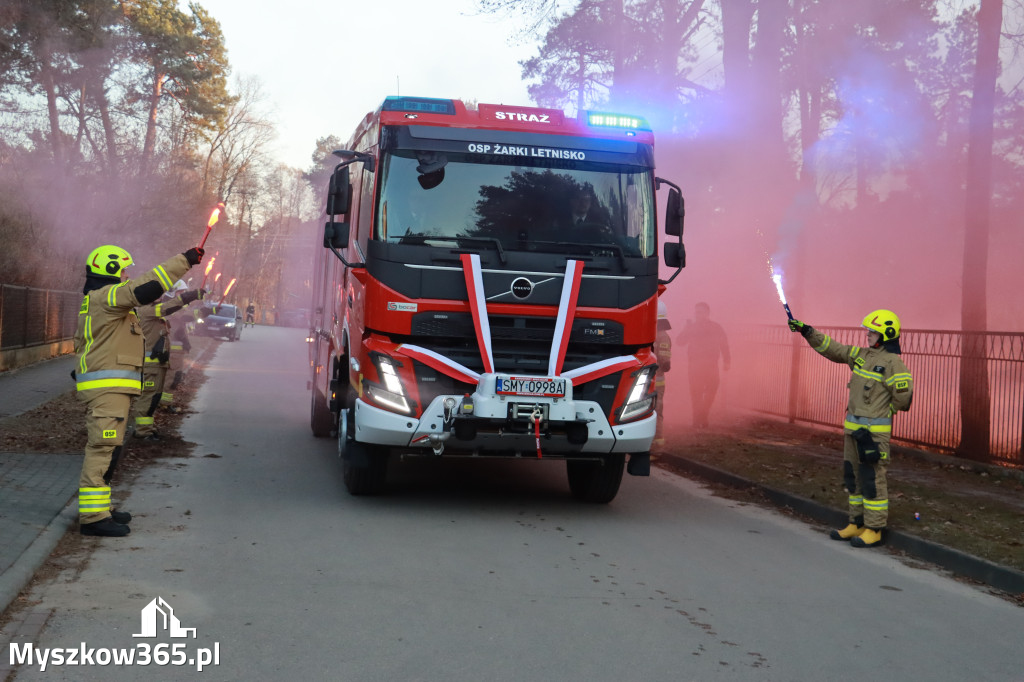 Fotorelacja: Przekazanie wozu strażackiego dla OSP Żarki Letnisko