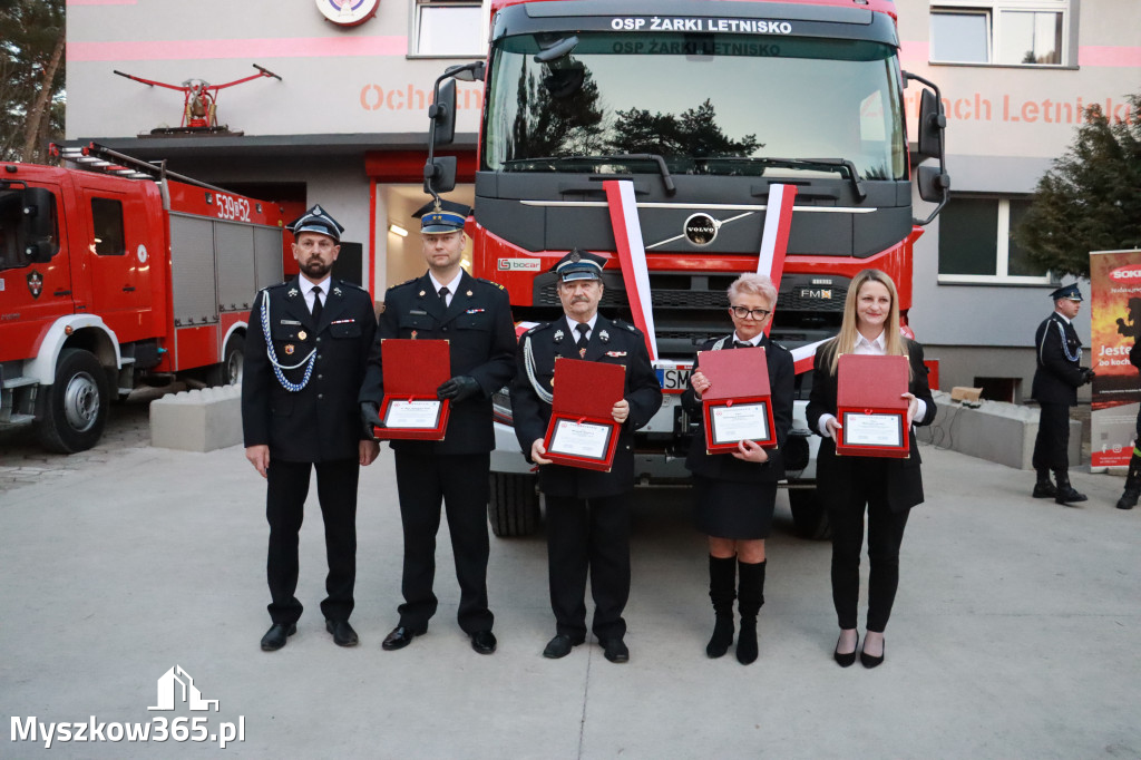 Fotorelacja: Przekazanie wozu strażackiego dla OSP Żarki Letnisko