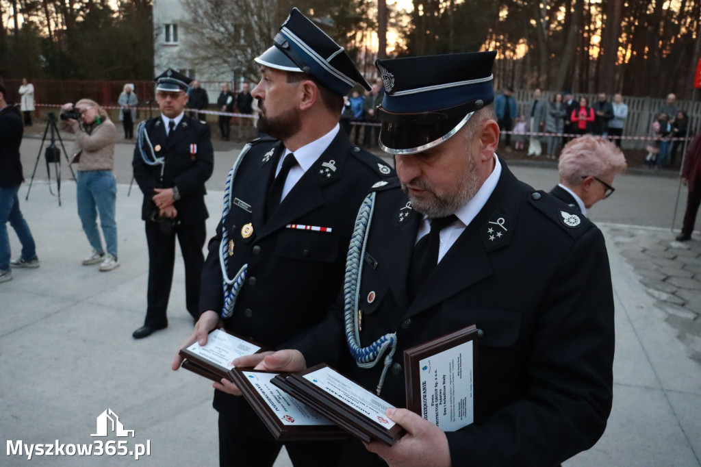 Fotorelacja: Przekazanie wozu strażackiego dla OSP Żarki Letnisko