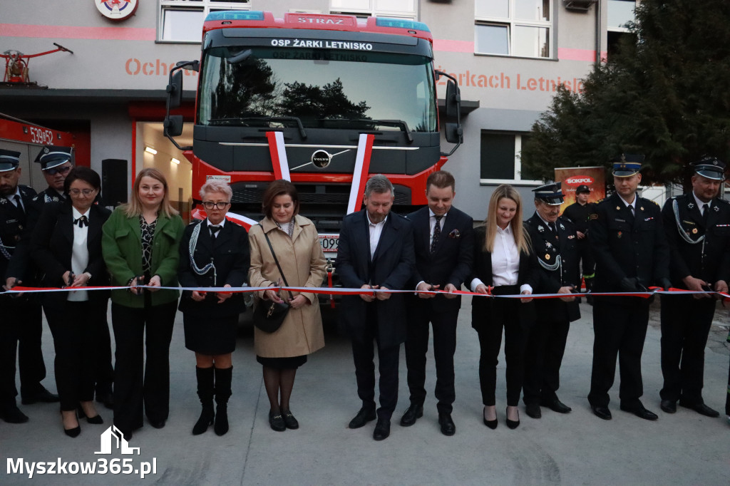 Fotorelacja: Przekazanie wozu strażackiego dla OSP Żarki Letnisko