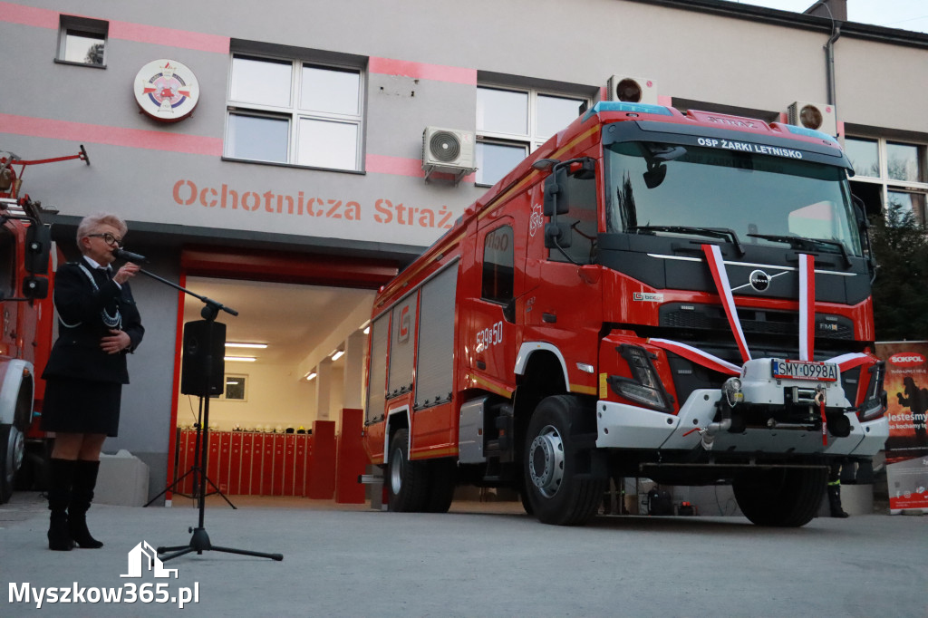 Fotorelacja: Przekazanie wozu strażackiego dla OSP Żarki Letnisko