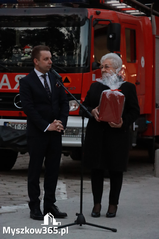 Fotorelacja: Przekazanie wozu strażackiego dla OSP Żarki Letnisko