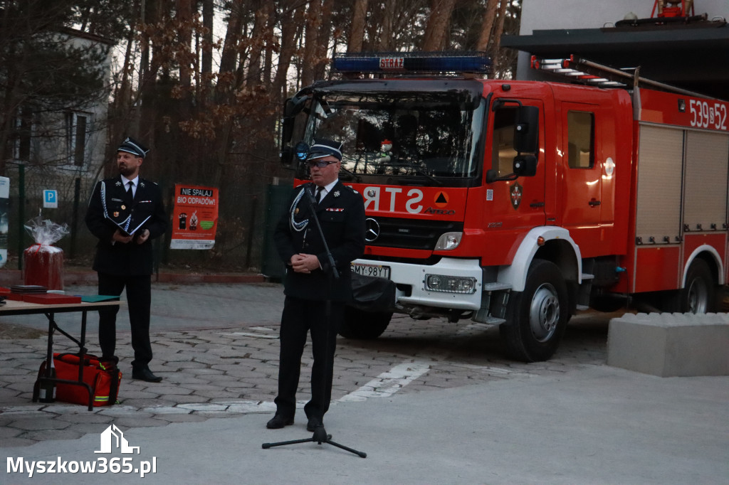 Fotorelacja: Przekazanie wozu strażackiego dla OSP Żarki Letnisko