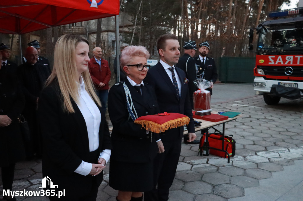 Fotorelacja: Przekazanie wozu strażackiego dla OSP Żarki Letnisko