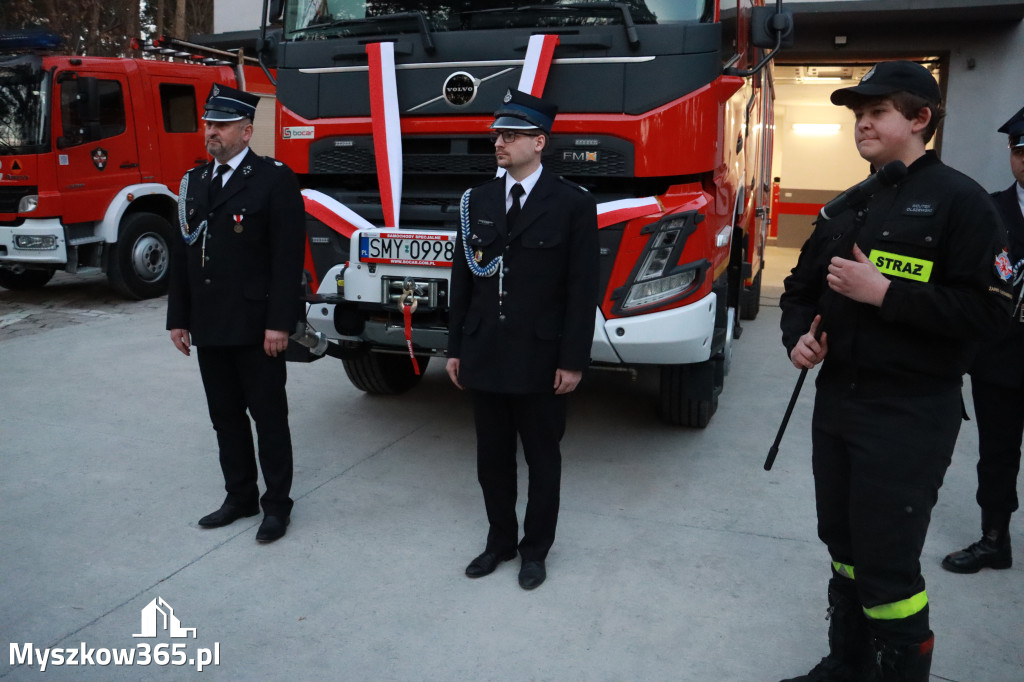 Fotorelacja: Przekazanie wozu strażackiego dla OSP Żarki Letnisko