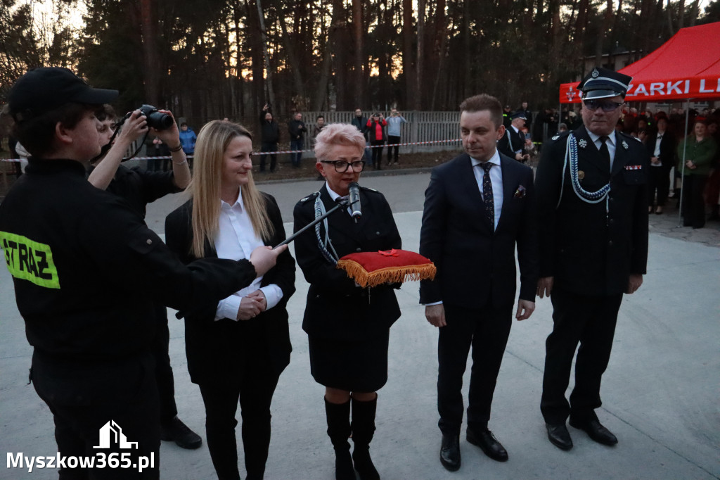 Fotorelacja: Przekazanie wozu strażackiego dla OSP Żarki Letnisko