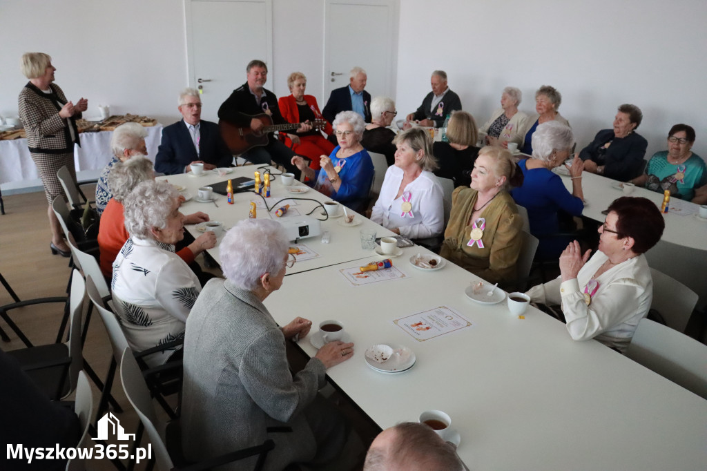 Fotorelacja: Pasowanie na Seniora w Koziegłowach - Klub Seniora Koziołek