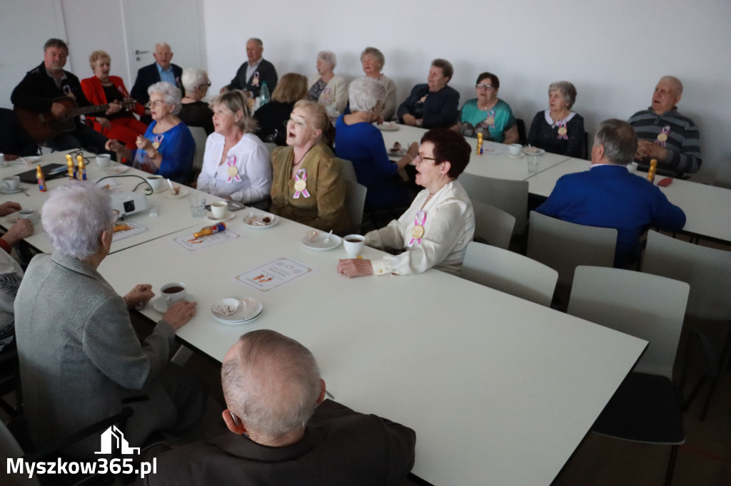 Fotorelacja: Pasowanie na Seniora w Koziegłowach - Klub Seniora Koziołek
