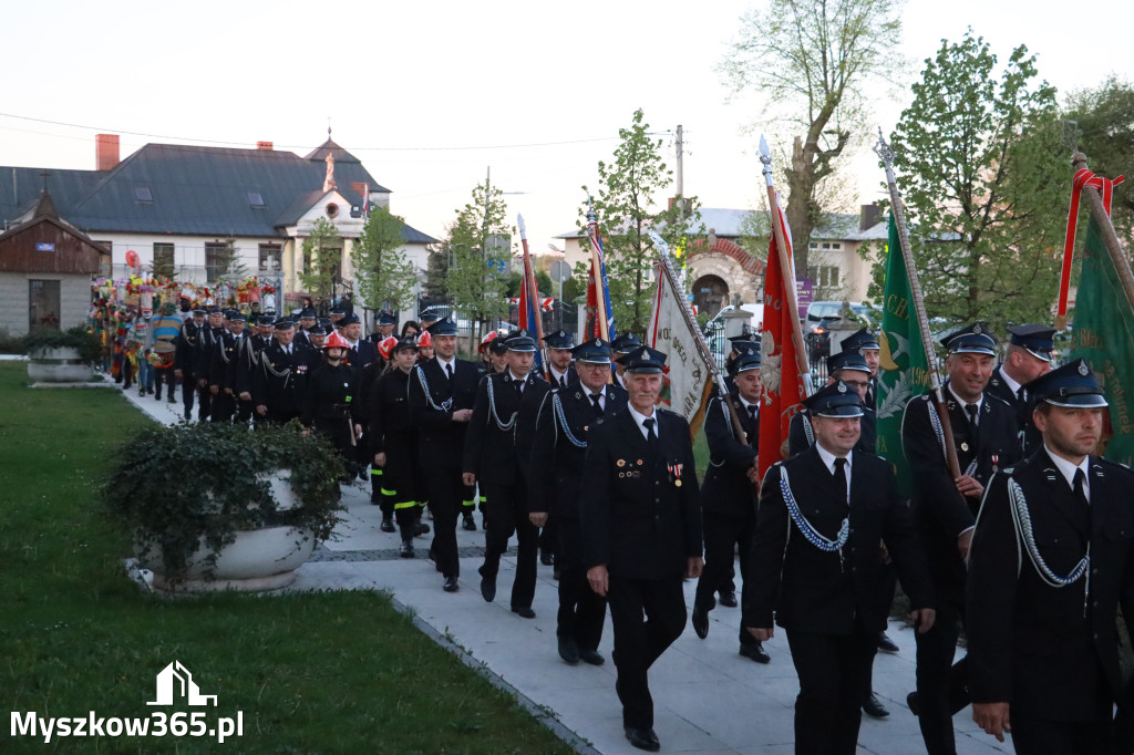 Fotorelacja I: Rezurekcja w Sanktuarium w Koziegłówkach z udziałem TURKÓW