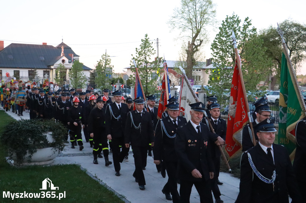 Fotorelacja I: Rezurekcja w Sanktuarium w Koziegłówkach z udziałem TURKÓW