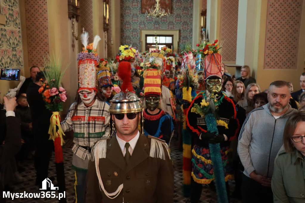 Fotorelacja I: Rezurekcja w Sanktuarium w Koziegłówkach z udziałem TURKÓW