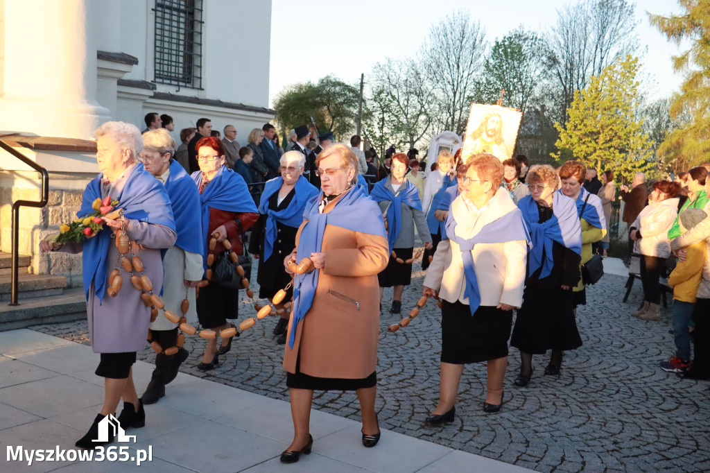 Fotorelacja I: Rezurekcja w Sanktuarium w Koziegłówkach z udziałem TURKÓW