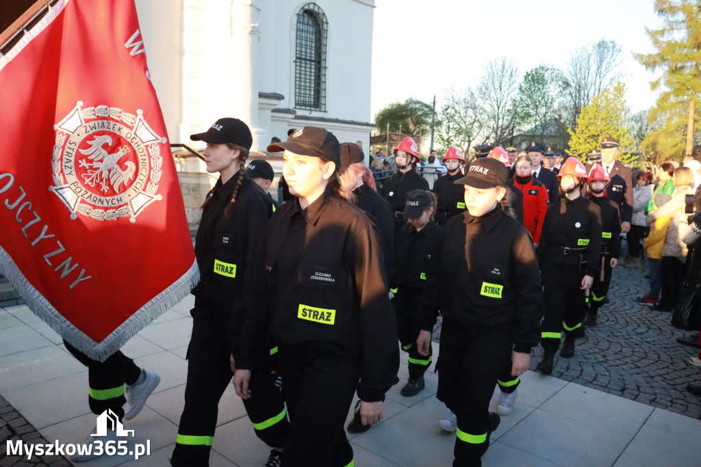 Fotorelacja I: Rezurekcja w Sanktuarium w Koziegłówkach z udziałem TURKÓW