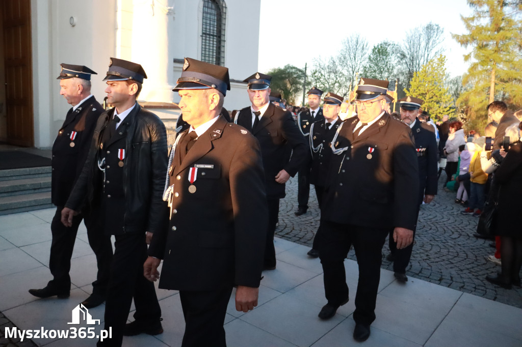 Fotorelacja I: Rezurekcja w Sanktuarium w Koziegłówkach z udziałem TURKÓW