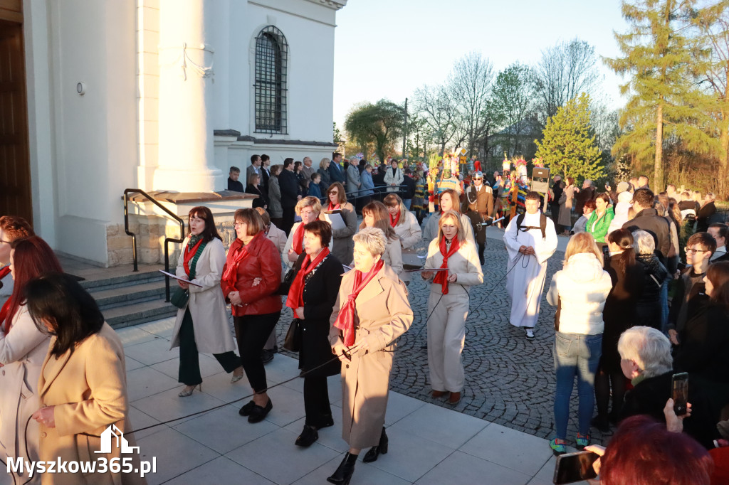 Fotorelacja I: Rezurekcja w Sanktuarium w Koziegłówkach z udziałem TURKÓW