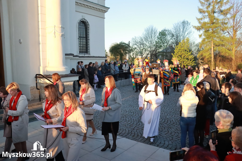 Fotorelacja I: Rezurekcja w Sanktuarium w Koziegłówkach z udziałem TURKÓW