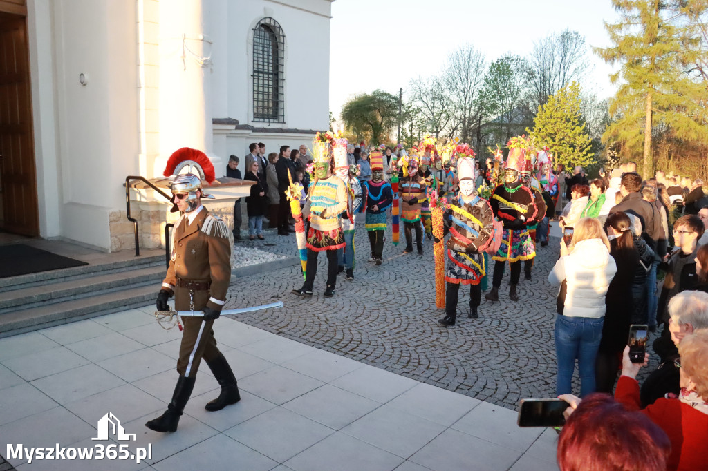 Fotorelacja I: Rezurekcja w Sanktuarium w Koziegłówkach z udziałem TURKÓW