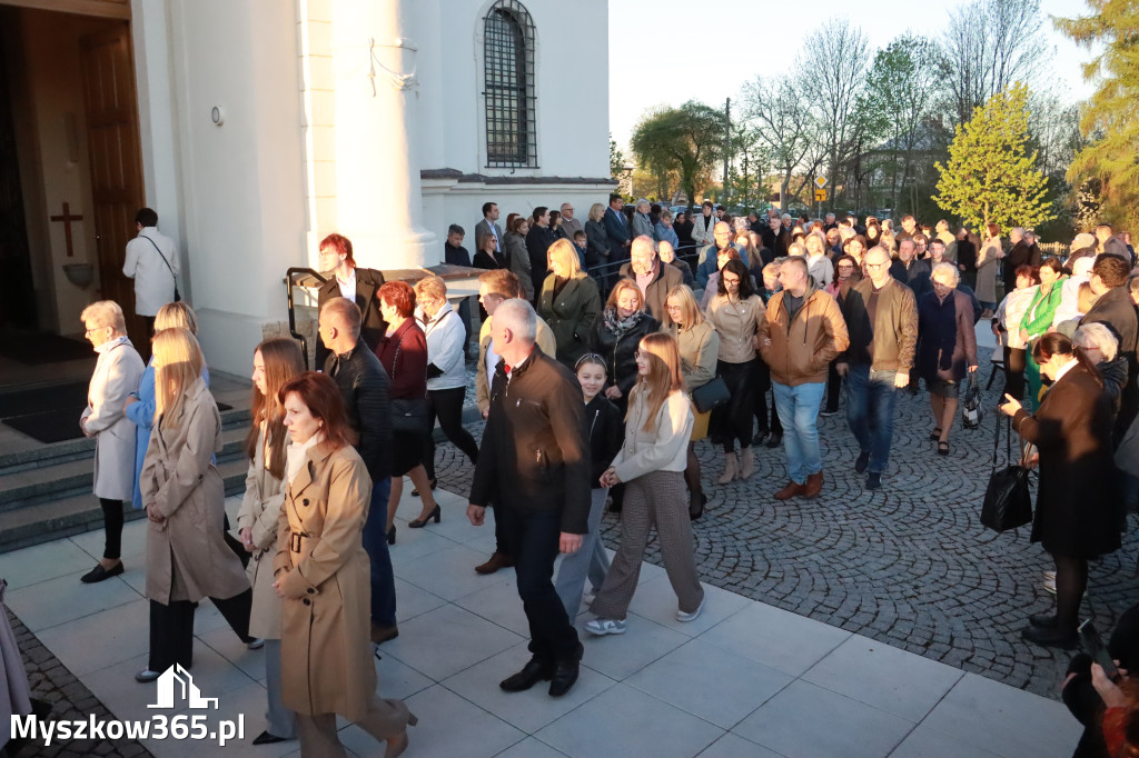Fotorelacja I: Rezurekcja w Sanktuarium w Koziegłówkach z udziałem TURKÓW