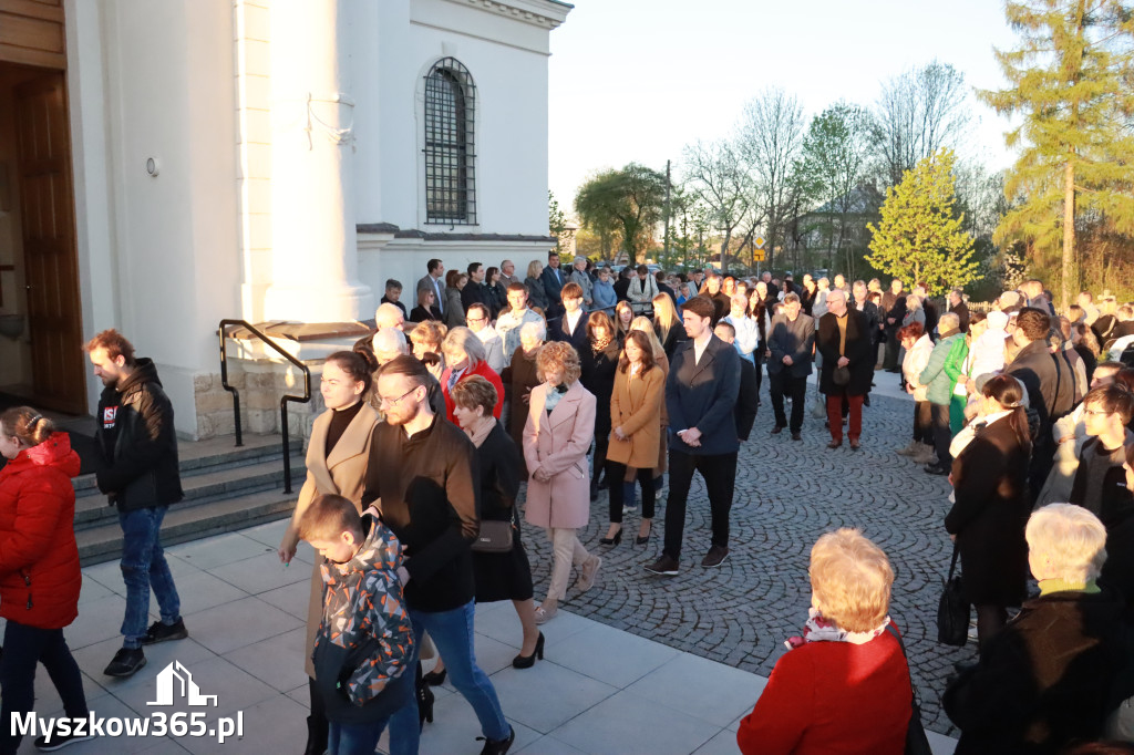 Fotorelacja I: Rezurekcja w Sanktuarium w Koziegłówkach z udziałem TURKÓW