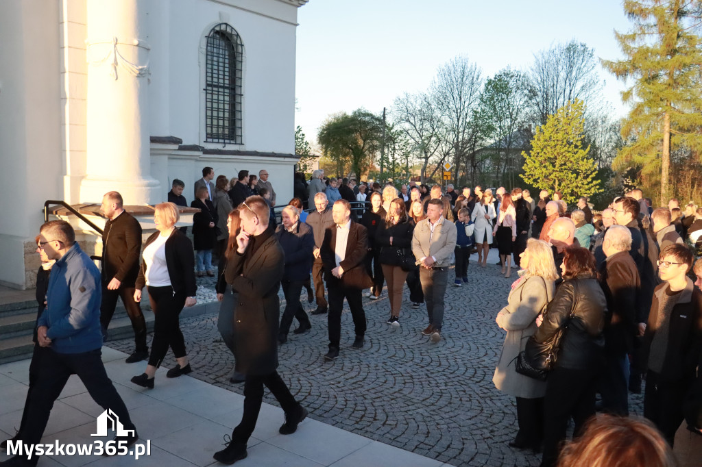 Fotorelacja I: Rezurekcja w Sanktuarium w Koziegłówkach z udziałem TURKÓW